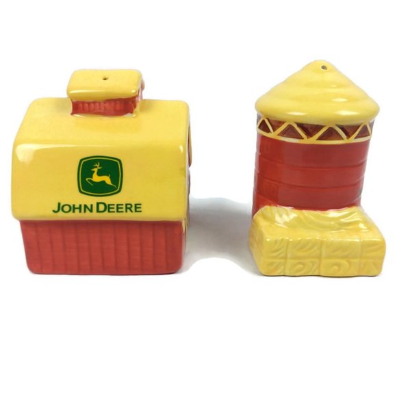John Deere Farm Barn & Silo Ceramic Salt and Pepper Shakers Set - Picture 3 of 8